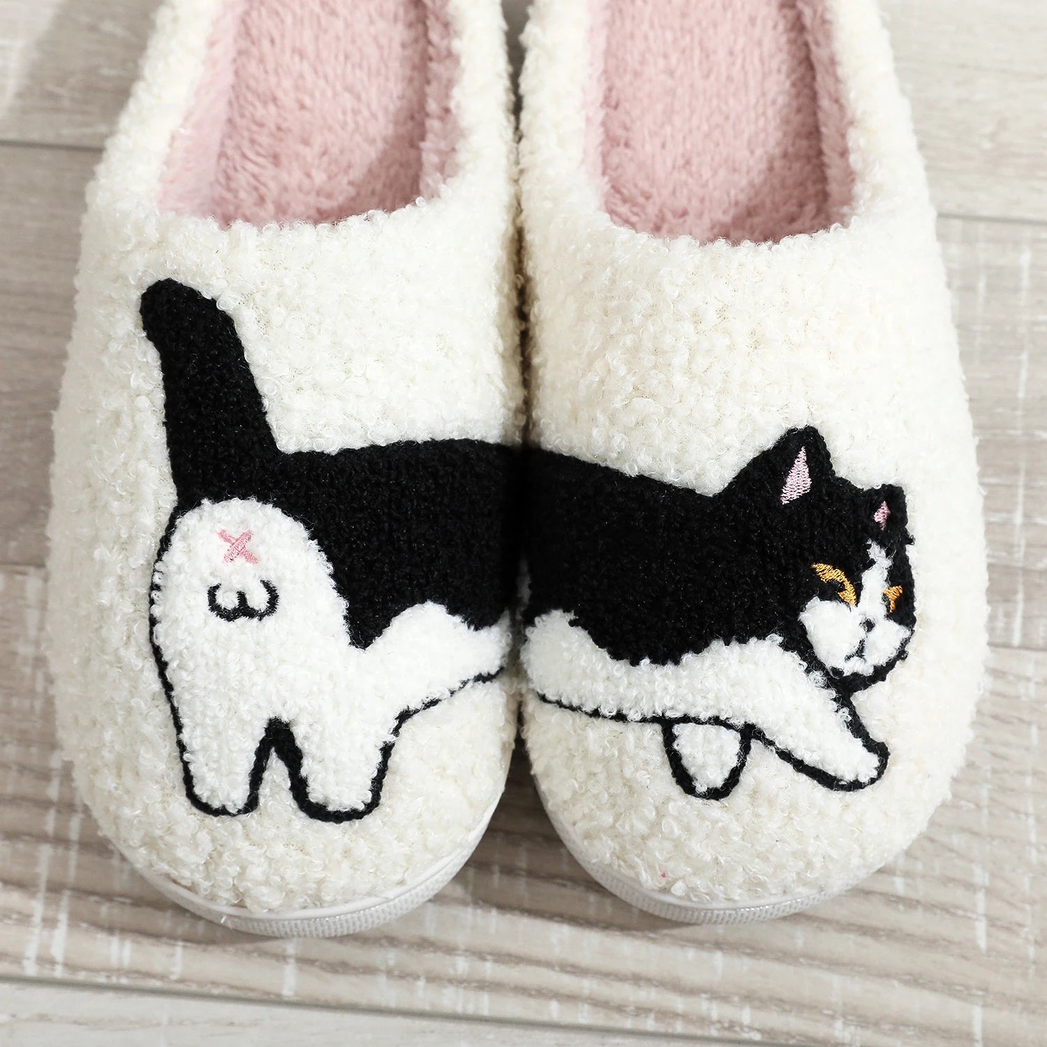 PawComfort™ Cat Plush Slippers